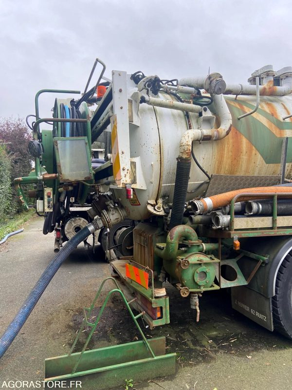 MERCEDES ACTROS 2031 HUWER 2001 (300000Km ) NON ROULANT EXPORT UNIQUEMENT - Caminhão limpa fossa: foto 5 MERCEDES ACTROS 2031 HUWER 2001 (300000Km ) NON ROULANT EXPORT UNIQUEMENT - Caminhão limpa fossa: foto 5