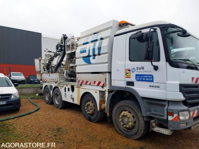 MERCEDES ACTROS 3236 HUWER 2002 (195215Km) ROULANT EXPORT UNIQUEMENT - Caminhão limpa fossa: foto 2 MERCEDES ACTROS 3236 HUWER 2002 (195215Km) ROULANT EXPORT UNIQUEMENT - Caminhão limpa fossa: foto 2
