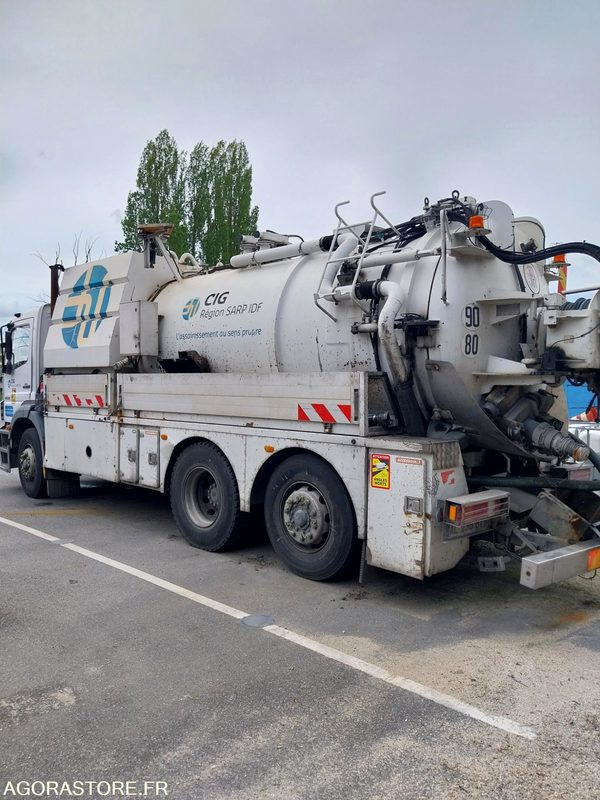 MERCEDES Actros HUWER 2006 (350000Km) NON ROULANT EXPORT UNIQUEMENT - Caminhão limpa fossa: foto 5 MERCEDES Actros HUWER 2006 (350000Km) NON ROULANT EXPORT UNIQUEMENT - Caminhão limpa fossa: foto 5