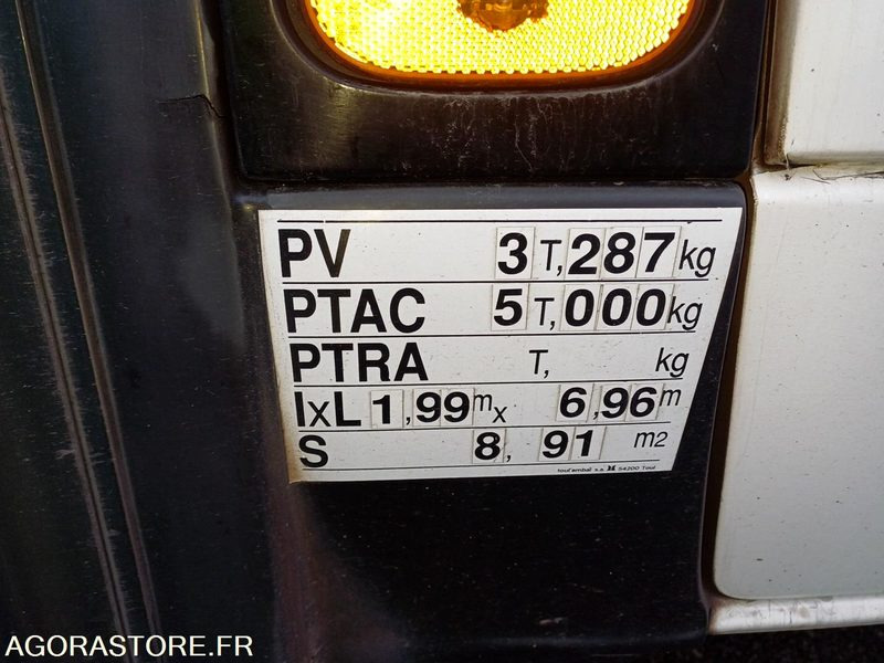 MERCEDES - CITY 23 SPRINTER - 2017 / 235451 KM - EL732CB (73168) - Minibus, Furgão de passageiros: foto 5 MERCEDES - CITY 23 SPRINTER - 2017 / 235451 KM - EL732CB (73168) - Minibus, Furgão de passageiros: foto 5