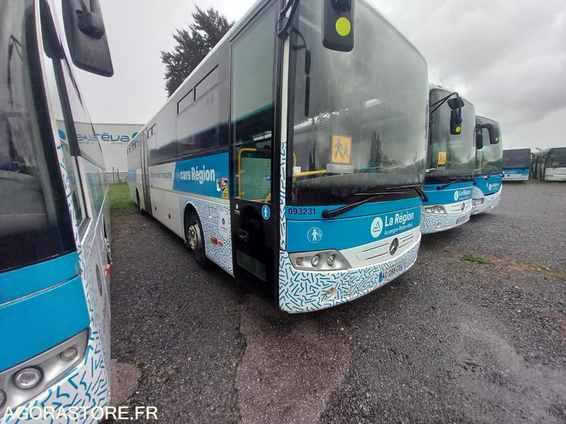 MERCEDES INTOURO 13m N°093231 - Autocarro escolar: foto 1 MERCEDES INTOURO 13m N°093231 - Autocarro escolar: foto 1