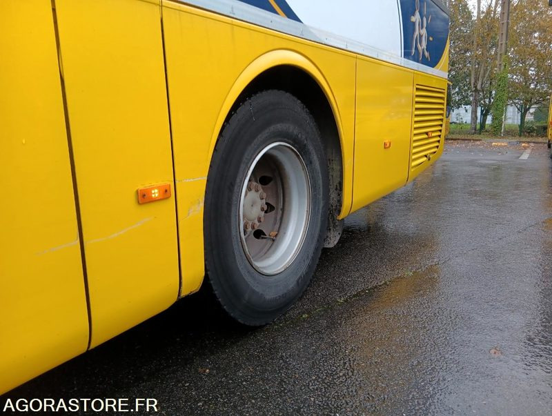 MERCEDES INTOURO N°093058 - Autocarro escolar: foto 3 MERCEDES INTOURO N°093058 - Autocarro escolar: foto 3