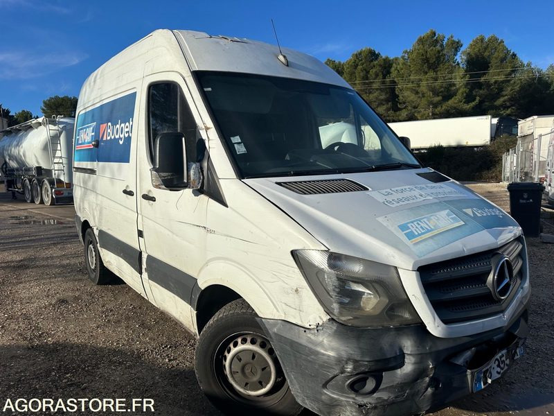 MERCEDES - SPRINTER - 2016 / 323000 KM - Furgão: foto 3 MERCEDES - SPRINTER - 2016 / 323000 KM - Furgão: foto 3