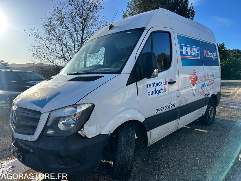 MERCEDES - SPRINTER - 2016 / 323000 KM - Furgão: foto 1 MERCEDES - SPRINTER - 2016 / 323000 KM - Furgão: foto 1