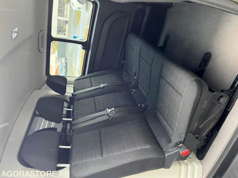 Furgão MERCEDES VITO MIXTO 119 CDI LONG 4X4 7G-TRONIC 6 PLACES: foto 11 Furgão MERCEDES VITO MIXTO 119 CDI LONG 4X4 7G-TRONIC 6 PLACES: foto 11