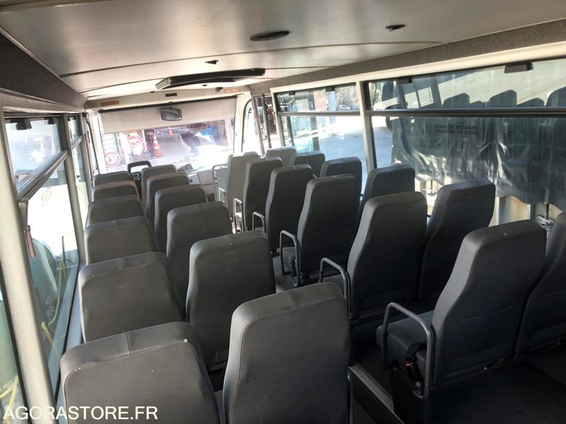 MINI-BUS MERCEDES VARIO - 127178 kms - 2000 - Minibus, Furgão de passageiros: foto 5 MINI-BUS MERCEDES VARIO - 127178 kms - 2000 - Minibus, Furgão de passageiros: foto 5