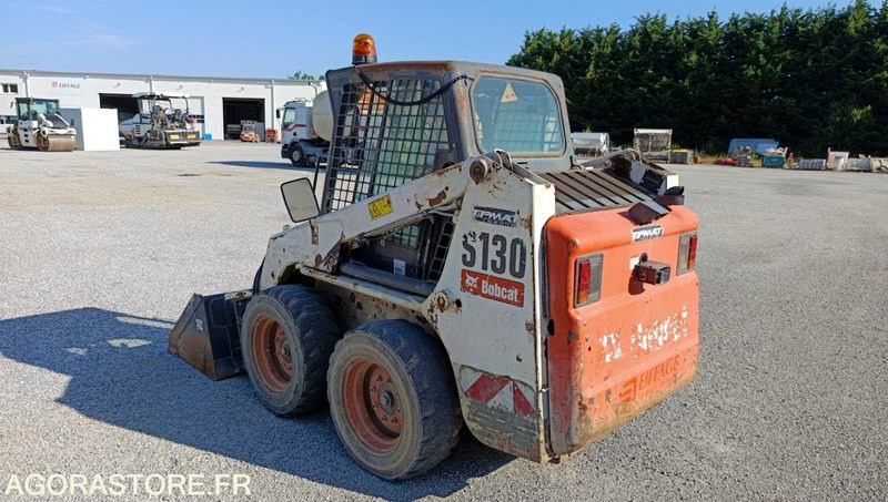 MINI CHARGEUR BOBCAT S130 - 2012 - 4758H - Pá carregadora: foto 4 MINI CHARGEUR BOBCAT S130 - 2012 - 4758H - Pá carregadora: foto 4