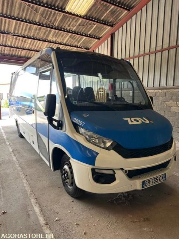 MINICARS IVECO BUS DAILY TOURYS 25397 MEC 2017 KM 239000 ER-765-CX - Minibus, Furgão de passageiros: foto 2 MINICARS IVECO BUS DAILY TOURYS 25397 MEC 2017 KM 239000 ER-765-CX - Minibus, Furgão de passageiros: foto 2