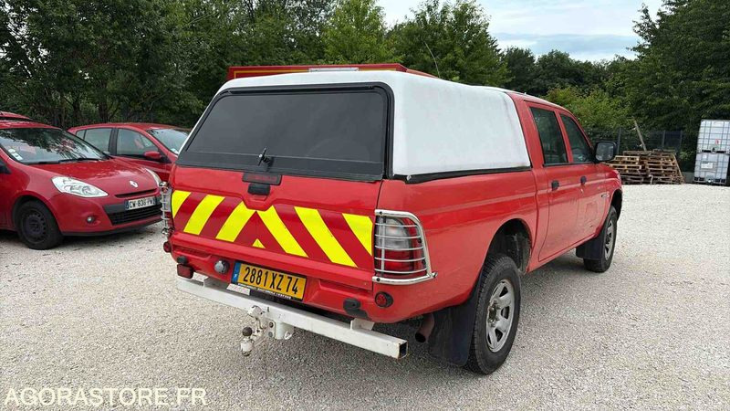 MITSUBISHI L200 - 109 427 Kms - 2004- 2881 XZ 74 - Automóvel: foto 5 MITSUBISHI L200 - 109 427 Kms - 2004- 2881 XZ 74 - Automóvel: foto 5