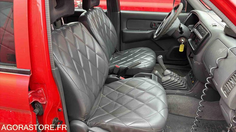 MITSUBISHI L200 - 109 427 Kms - 2004- 2881 XZ 74 - Automóvel: foto 3 MITSUBISHI L200 - 109 427 Kms - 2004- 2881 XZ 74 - Automóvel: foto 3