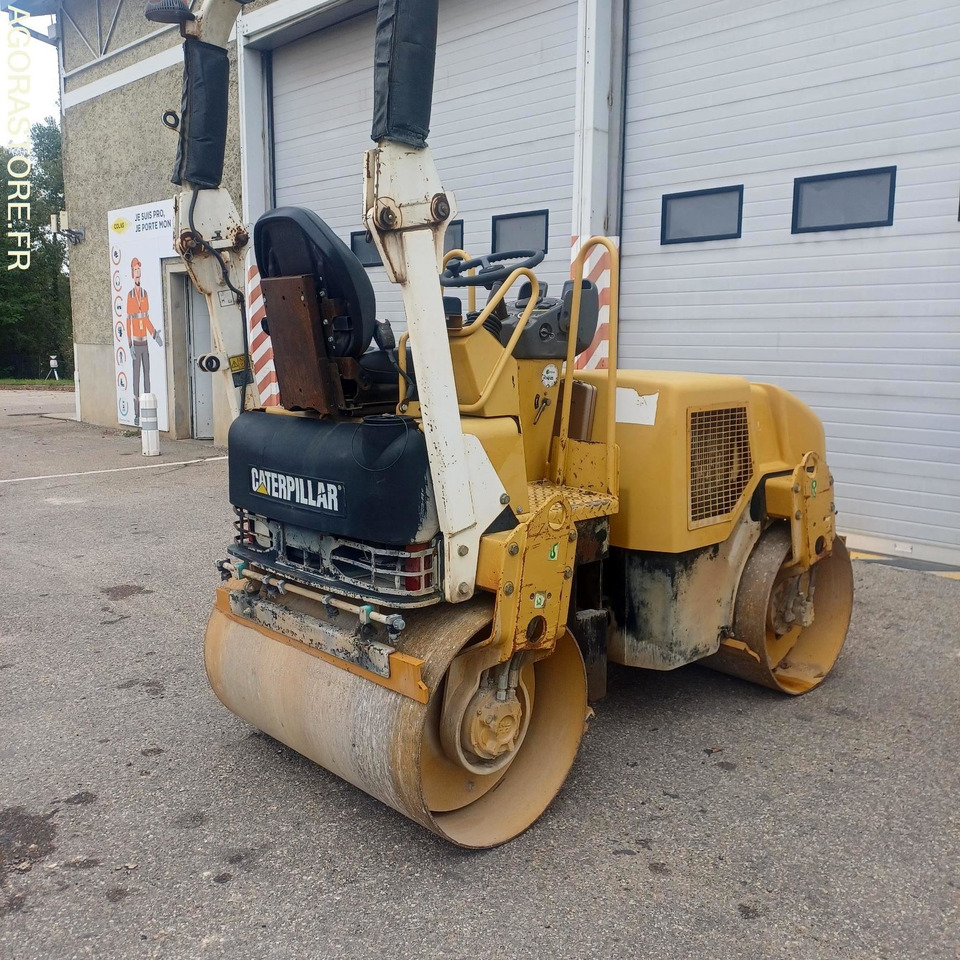 CATERP - CB 224 E - 2008 - 3307h (D8301059) - Máquina de outro: foto 1 CATERP - CB 224 E - 2008 - 3307h (D8301059) - Máquina de outro: foto 1