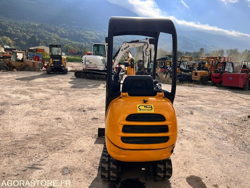 Mini-pelle 1,8T JCB 8018CTS - Année 2005 - 3485 heures - Escavadeira: foto 5 Mini-pelle 1,8T JCB 8018CTS - Année 2005 - 3485 heures - Escavadeira: foto 5