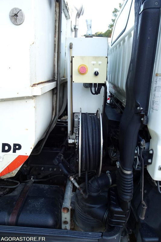 Caminhão de lixo Mitsubishi Fuso: foto 7 Caminhão de lixo Mitsubishi Fuso: foto 7