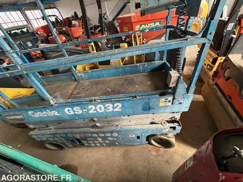 NACELLE CISEAUX GENIE GS-2032 423 HRS 2006 - Plataforma de Tijera/ Plataforma de tesoura: foto 4 NACELLE CISEAUX GENIE GS-2032 423 HRS 2006 - Plataforma de Tijera/ Plataforma de tesoura: foto 4
