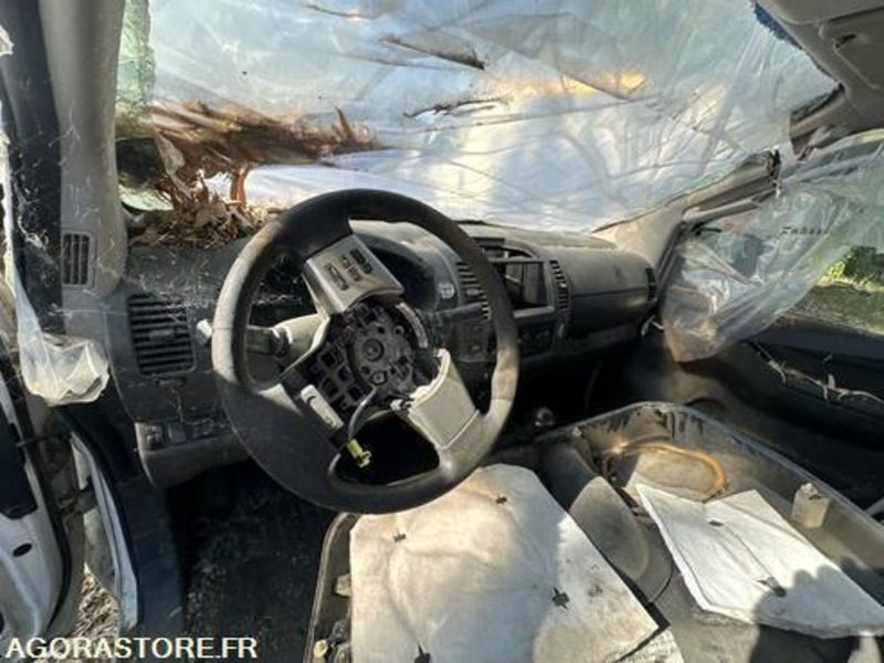 Pick-up NISSAN NAVARRA - 2013 - 200000KM - CX496PF: foto 18