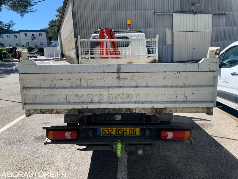 Nissan Cabstar - 2006 - 127 000 kms - 532 BSH 06 - Carrinha basculante: foto 5 Nissan Cabstar - 2006 - 127 000 kms - 532 BSH 06 - Carrinha basculante: foto 5