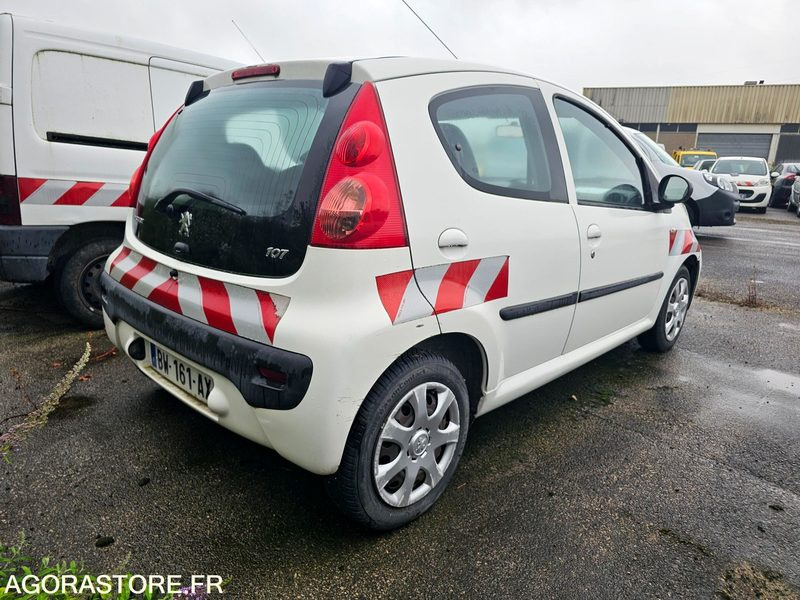 PEUGEOT 107 - 2011 - 173474km - BW161AX - Automóvel: foto 3 PEUGEOT 107 - 2011 - 173474km - BW161AX - Automóvel: foto 3