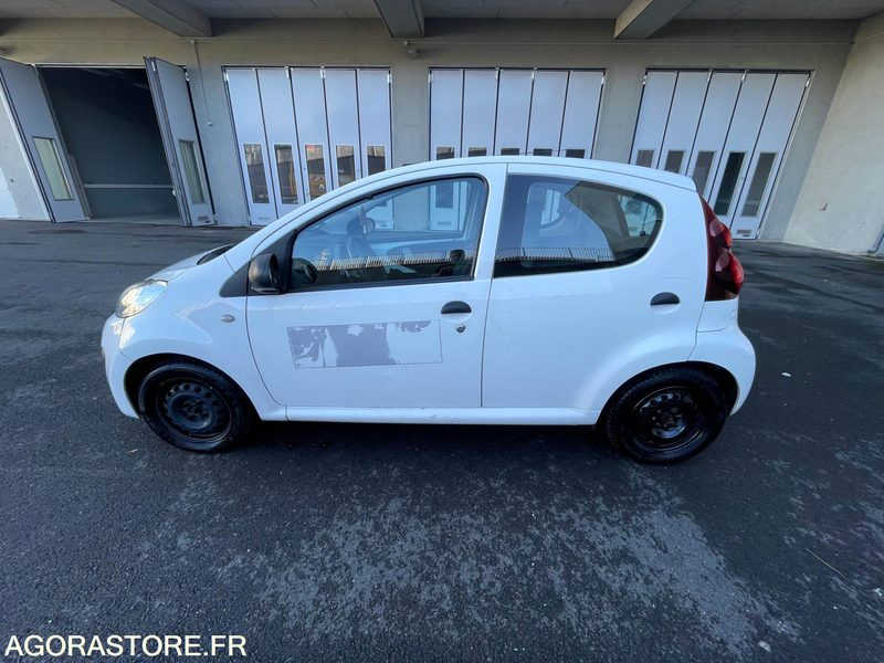 PEUGEOT 107 CL-099-LQ - Automóvel: foto 4 PEUGEOT 107 CL-099-LQ - Automóvel: foto 4