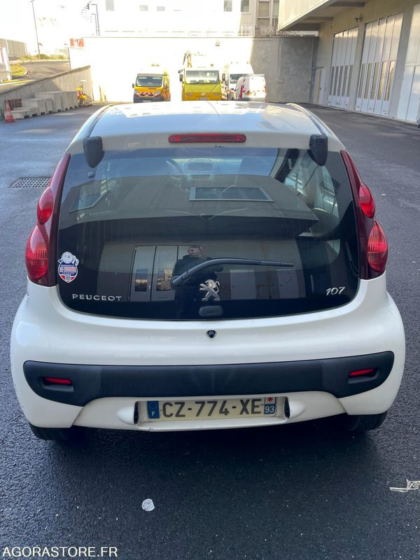 PEUGEOT 107 CZ-774-XE - Automóvel: foto 4 PEUGEOT 107 CZ-774-XE - Automóvel: foto 4
