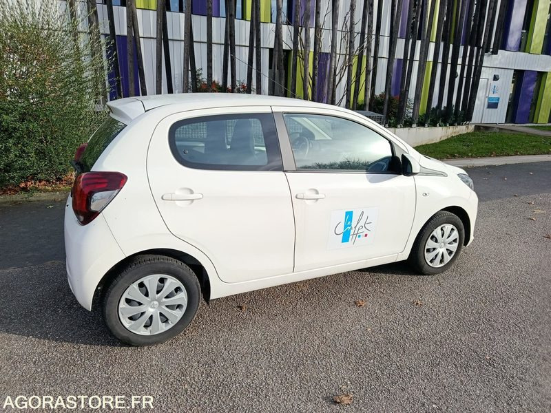 PEUGEOT 108 - 5600kms - Automóvel: foto 1 PEUGEOT 108 - 5600kms - Automóvel: foto 1