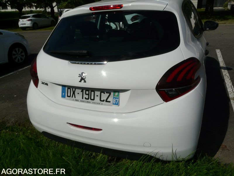 PEUGEOT 208 DX190CZ - Automóvel: foto 3 PEUGEOT 208 DX190CZ - Automóvel: foto 3