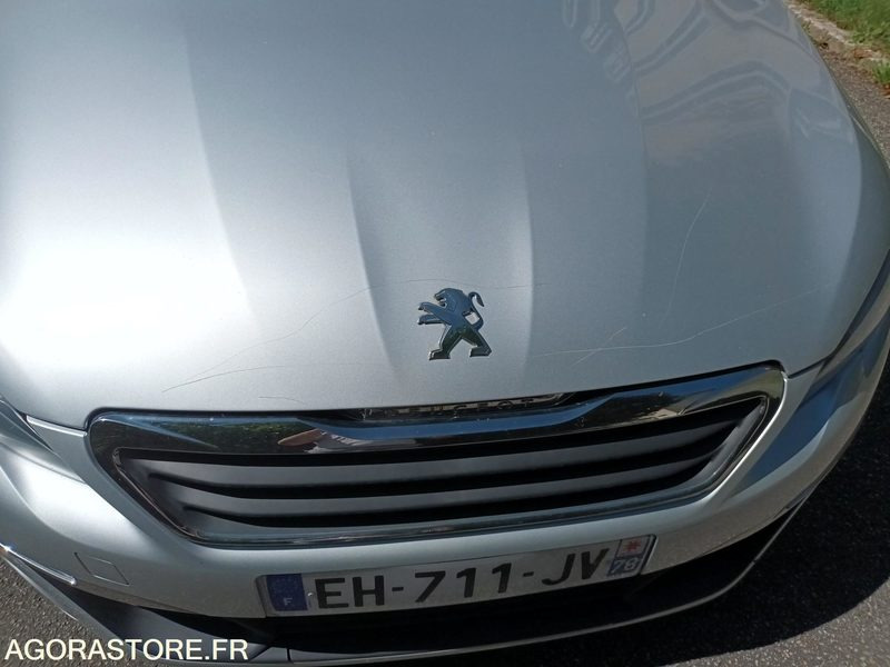 PEUGEOT 308 1.6 HDI - EH-711-JV - Automóvel: foto 5 PEUGEOT 308 1.6 HDI - EH-711-JV - Automóvel: foto 5