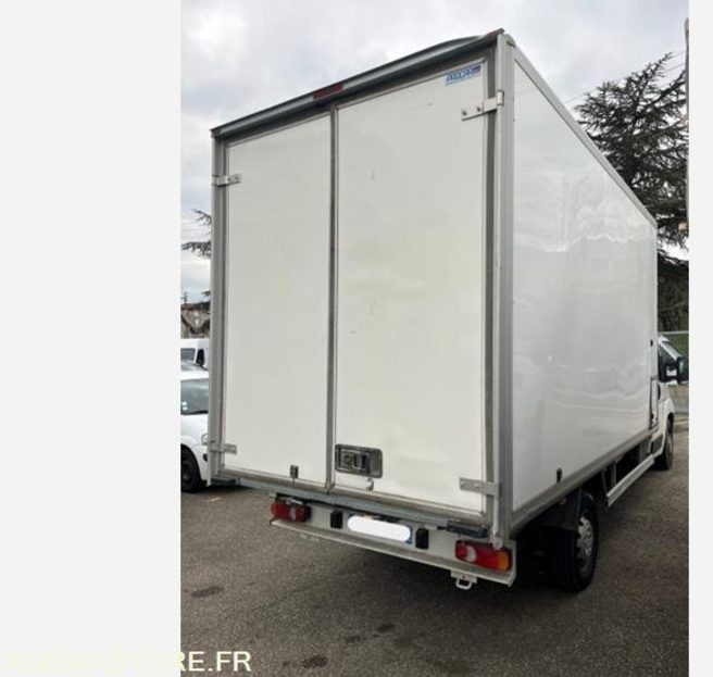 PEUGEOT BOXER CAISSE 20M3 130CV - 2019 - 147 000km - Furgão: foto 4 PEUGEOT BOXER CAISSE 20M3 130CV - 2019 - 147 000km - Furgão: foto 4