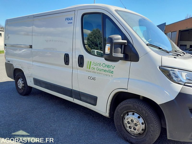 PEUGEOT BOXER FRIGORIFIQUE - 2021 - 26748 km - Carrinha frigorífica: foto 2 PEUGEOT BOXER FRIGORIFIQUE - 2021 - 26748 km - Carrinha frigorífica: foto 2