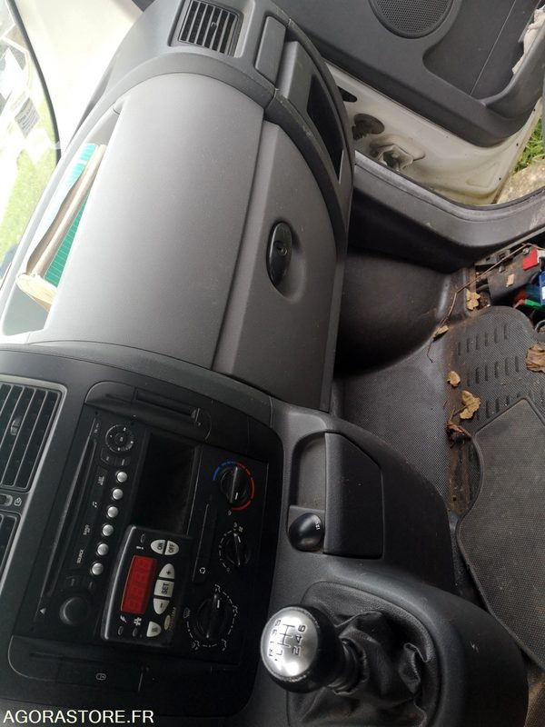 PEUGEOT FRIGORIFIQUE - Carrinha frigorífica: foto 2 PEUGEOT FRIGORIFIQUE - Carrinha frigorífica: foto 2