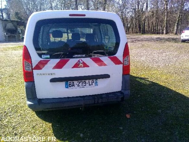 PEUGEOT Partner - 218886km - 2010 - Furgão compacto: foto 2 PEUGEOT Partner - 218886km - 2010 - Furgão compacto: foto 2