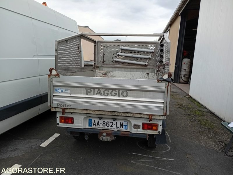 PIAGGIO - Carrinha basculante: foto 3 PIAGGIO - Carrinha basculante: foto 3