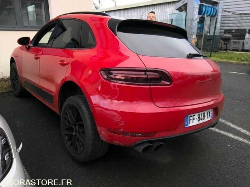 PORSCHE MACAN GTS 3.0 BI-TURBO 360 CH ACCIDENTÉ (2019) - SUV: foto 1 PORSCHE MACAN GTS 3.0 BI-TURBO 360 CH ACCIDENTÉ (2019) - SUV: foto 1