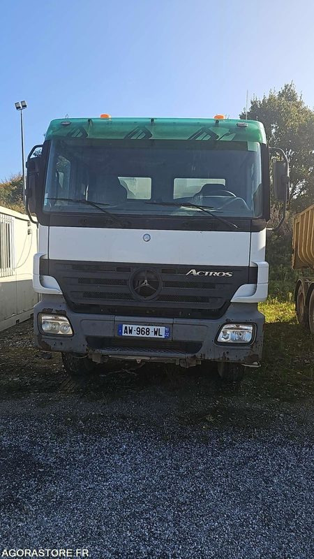 PORTEUR BENNE MERCEDES ACTROS - 2004 - 851170KM -  AW968WL - Camião basculante: foto 2 PORTEUR BENNE MERCEDES ACTROS - 2004 - 851170KM -  AW968WL - Camião basculante: foto 2