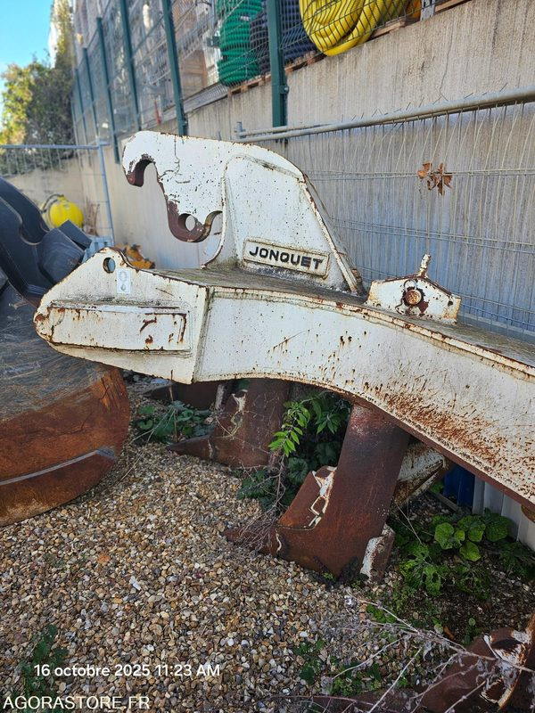 Charue pour Bull 40t Caterpillar D7E - Peça de reposição para Máquina de construção: foto 4 Charue pour Bull 40t Caterpillar D7E - Peça de reposição para Máquina de construção: foto 4