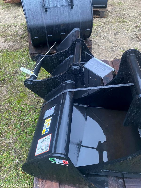 Godet Curage 1200mm S40 NEUF - Peça de reposição para Máquina de construção: foto 4 Godet Curage 1200mm S40 NEUF - Peça de reposição para Máquina de construção: foto 4