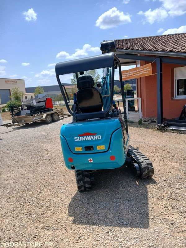 Pelle SUNWARD SWE20F canopy Neuve - Mini escavadeira: foto 4 Pelle SUNWARD SWE20F canopy Neuve - Mini escavadeira: foto 4