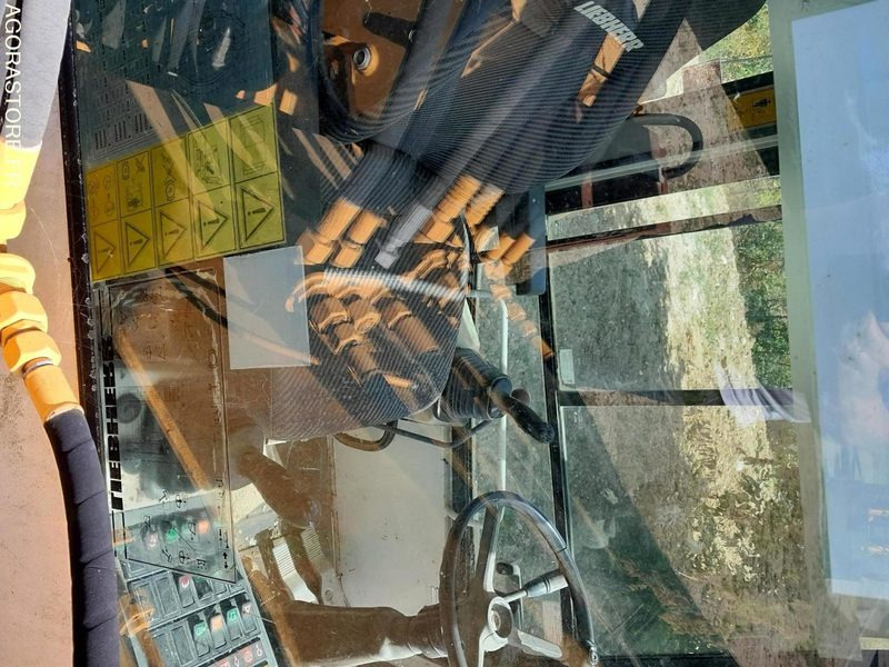Pelle sur pneus Liebherr A 312 - Escavadeira: foto 4 Pelle sur pneus Liebherr A 312 - Escavadeira: foto 4