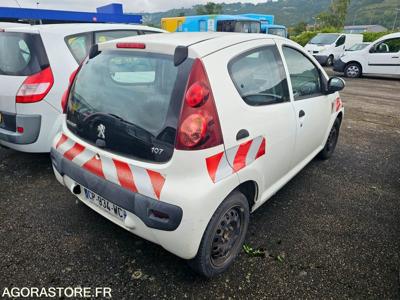 Peugeot 107 - 2013 - 202734km - CP934WC - Automóvel: foto 3 Peugeot 107 - 2013 - 202734km - CP934WC - Automóvel: foto 3
