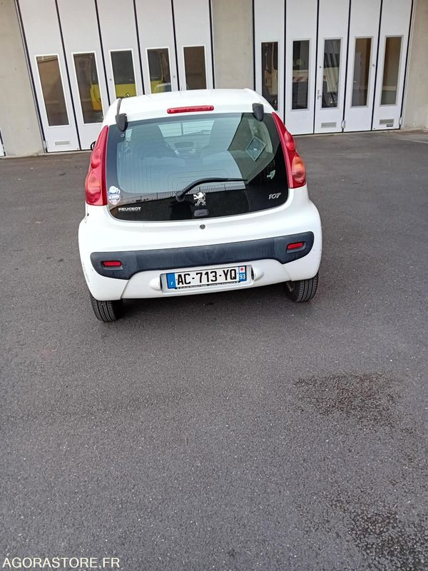 Peugeot 107 AC-713-YQ - Automóvel: foto 3 Peugeot 107 AC-713-YQ - Automóvel: foto 3