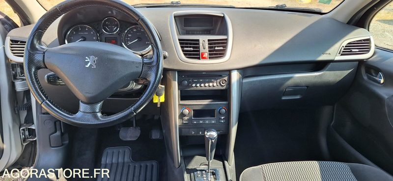 Peugeot 207 boite de vitesse automatique - 2008 - Automóvel: foto 5 Peugeot 207 boite de vitesse automatique - 2008 - Automóvel: foto 5