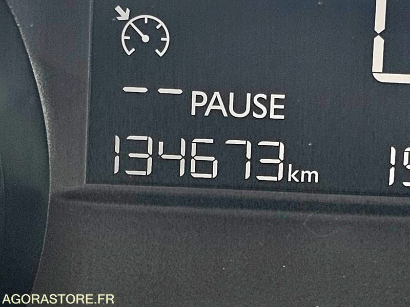Automóvel Peugeot 208 - 2014 - 134673km - DH425TX: foto 8