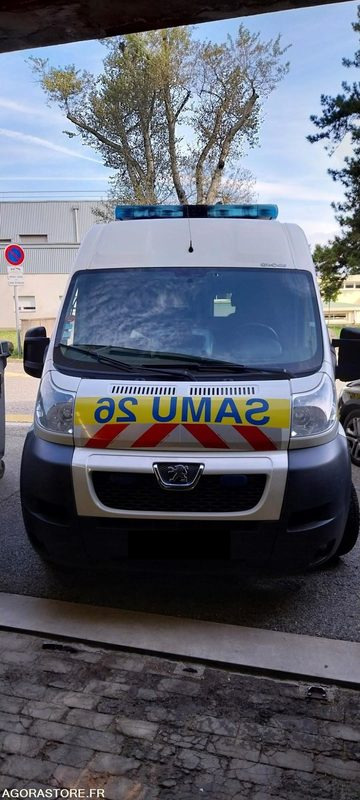 Peugeot BOXER, 3L HDI, 2012, 329317 kms, moteur 63435kms - Ambulância: foto 1 Peugeot BOXER, 3L HDI, 2012, 329317 kms, moteur 63435kms - Ambulância: foto 1