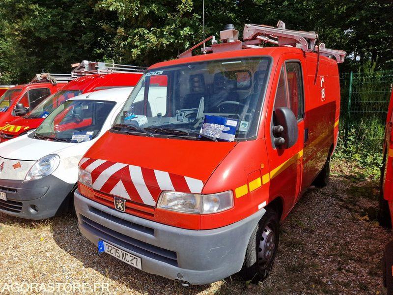 Peugeot Boxer- 2000 - 43336 - 3275XC27 - Furgão: foto 1 Peugeot Boxer- 2000 - 43336 - 3275XC27 - Furgão: foto 1