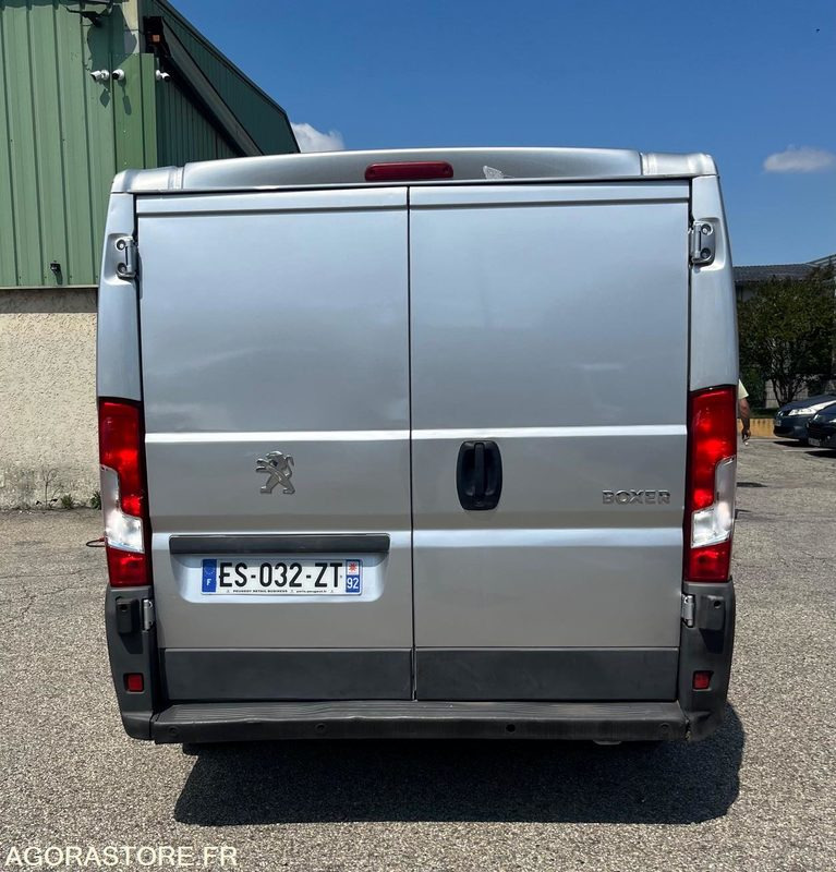 Peugeot Boxer L1H2 330 L1H1 2L Bluehdi - 2017 - 139 950km - Carrinha frigorífica: foto 3 Peugeot Boxer L1H2 330 L1H1 2L Bluehdi - 2017 - 139 950km - Carrinha frigorífica: foto 3