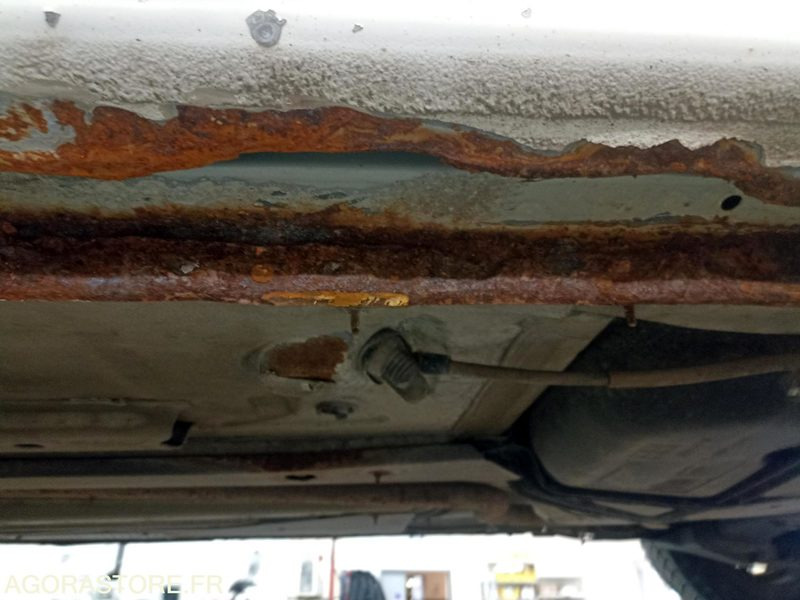 Peugeot Partner (pour pièces) - Furgão compacto: foto 5 Peugeot Partner (pour pièces) - Furgão compacto: foto 5