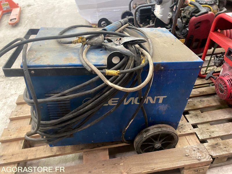 Poste à souder CEMONT SV261 380V - Equipamento de construção: foto 2 Poste à souder CEMONT SV261 380V - Equipamento de construção: foto 2