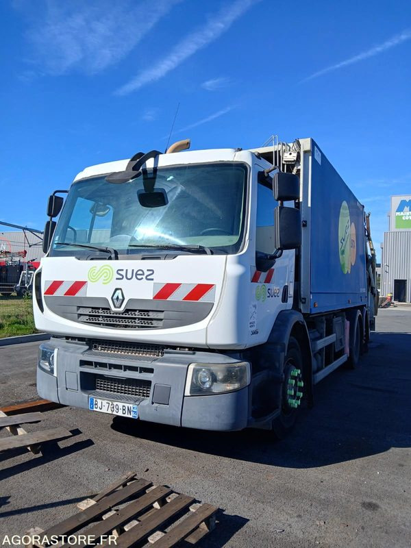 RENAULT 26T/BOM - FJ739BN - Caminhão de lixo: foto 2 RENAULT 26T/BOM - FJ739BN - Caminhão de lixo: foto 2