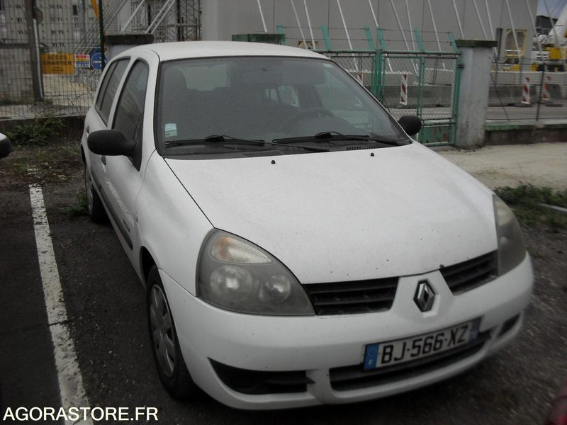 RENAULT CLIO 1.5 DCI 5 PORTES - Automóvel: foto 1 RENAULT CLIO 1.5 DCI 5 PORTES - Automóvel: foto 1