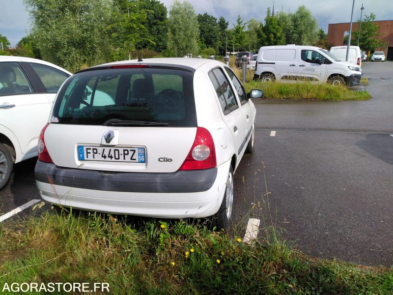 RENAULT CLIO - Automóvel: foto 4 RENAULT CLIO - Automóvel: foto 4