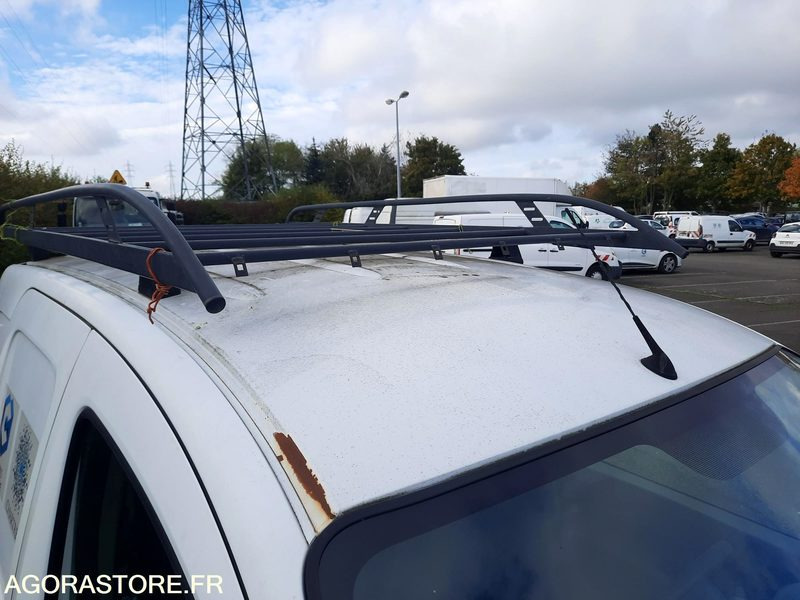 RENAULT KANGOO - 2008 - 115 135KM - NON ROULANT - Furgão compacto: foto 5 RENAULT KANGOO - 2008 - 115 135KM - NON ROULANT - Furgão compacto: foto 5